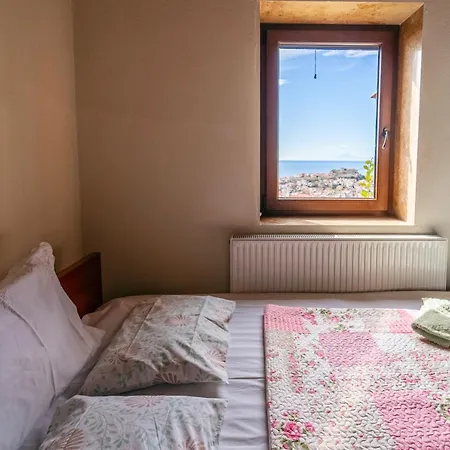Rustic Cityscape Penthouse Casa vacanze Kavala